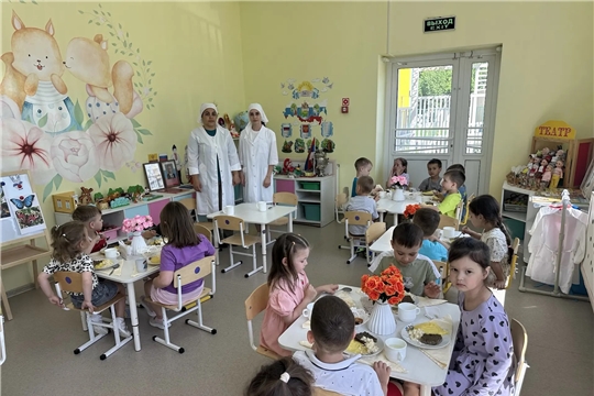 Продолжается родительский контроль за организацией питания