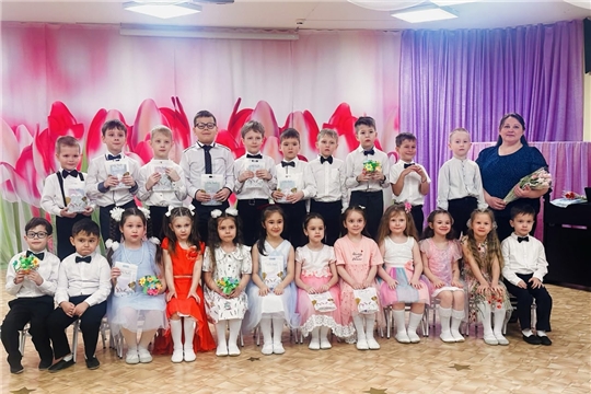 Весенний праздник в каждом сердце.
