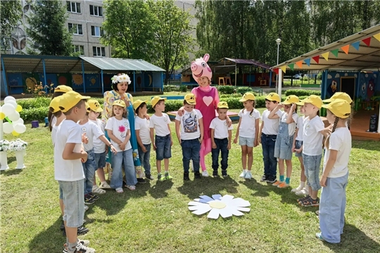 Праздник "В кругу Ромашки" ко дню семьи, любви и верности.