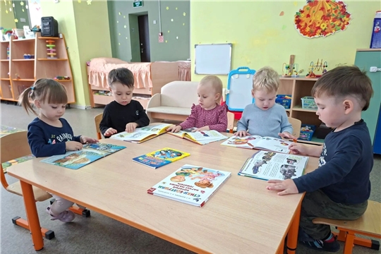 Читаем вместе с малышами: советы и радость
