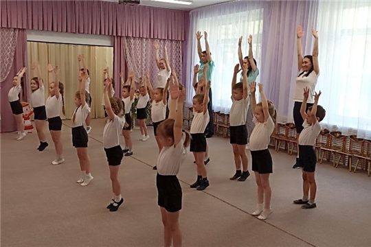 Спортивное развлечение "Папа, мама, я - спортивная семья!"