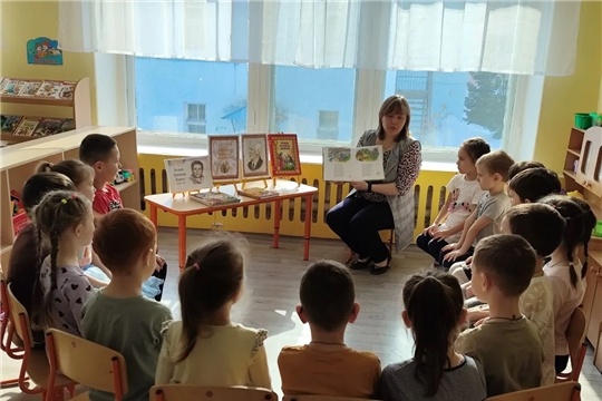 Отмечаем День поэзии.
