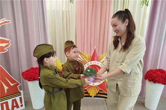 Патриотическая акция "СВОя фиалка"