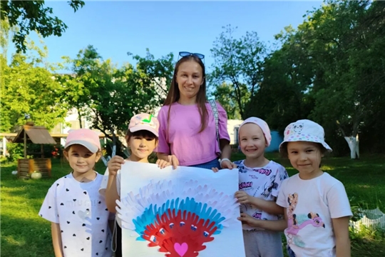 "Россия в каждой ладошке"