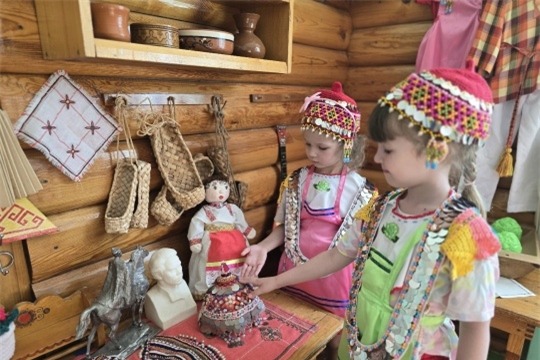Воспитанники прикоснулись к творчеству чувашского народа