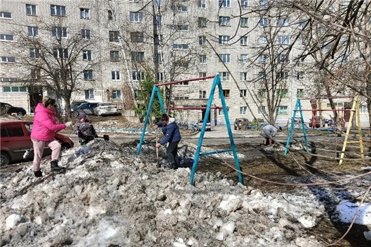 Субботник в детском саду №3 !