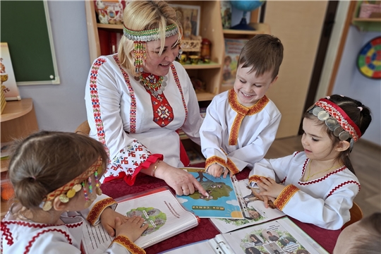 «Тепло родного слова и деревянной игрушки»