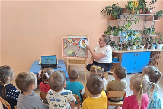 У малышей прошло первое знакомство с ПДД!