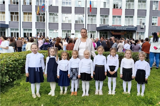 Шаг в большое будущее: наши малыши в мире школьных звонков! 