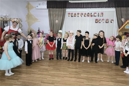 «Детский сад № 192 г. Кирова : спасибо за сказки „Мешок яблок“ и "Кошкин дом!"