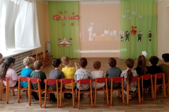 Дошкольники посмотрели мини‑спектакль «Случай в группе „Козлятки“ о безопасности