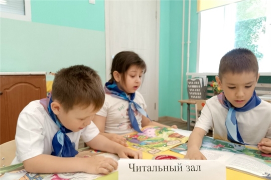 Путешествие в мир книг: наши «Орлята- дошколята» стали читателями!