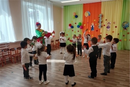День знаний с весельчаком Петрушкой!