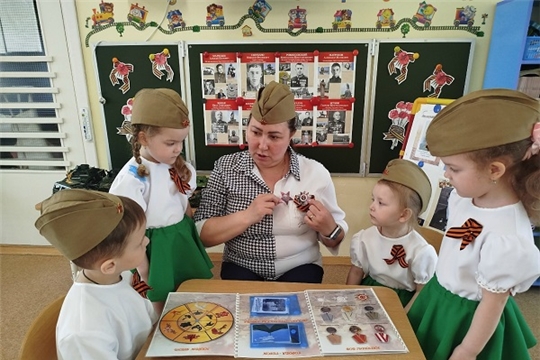 Познавательный час «Они сражались за Родину»