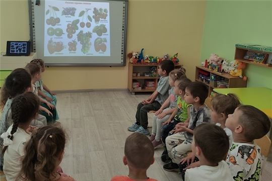 Детям о ягодах