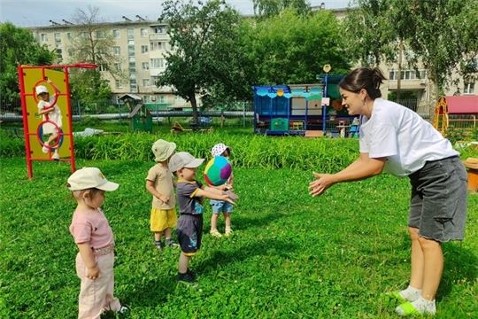 "Первые шаги в садик - адаптация с улыбкой"