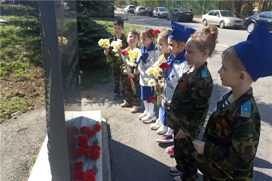 У обелиска «Славы победителям в Великой Отечественной войне»