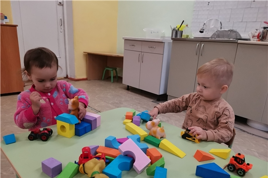Малыши заняты делом