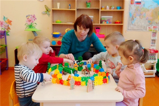 Малыши знакомятся  с домашними животными