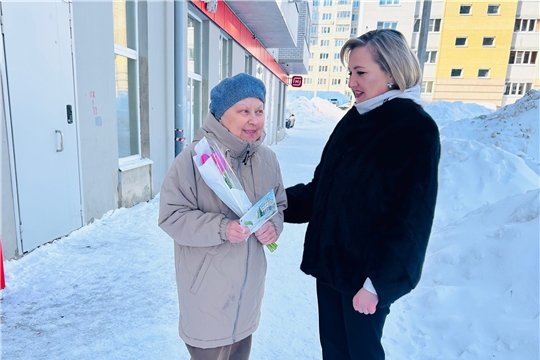 Цветы мамам героев