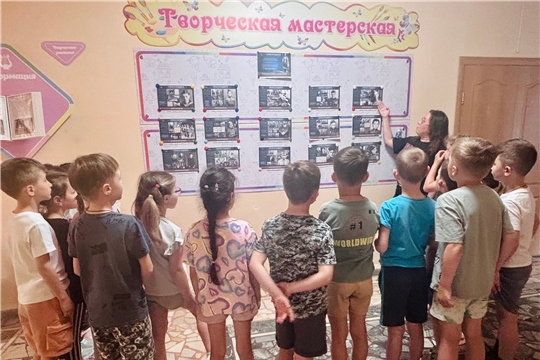 Выставка "Герои и Подвиги - Юные защитники Родины"