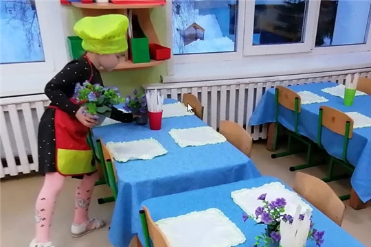 Дежурство по столовой.