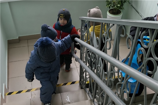 Правила поведения на ступеньках.