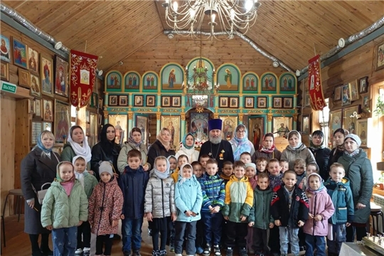 Экскурсия в храм на пасхальной неделе.