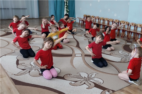 Танцевальная студия "Шаг вперед"