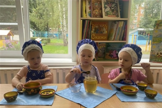 "Сладок мед, да не по две ложки в рот"