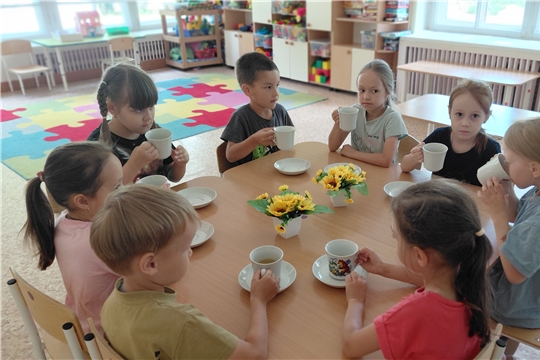 Правильный питьевой режим ребёнка летом