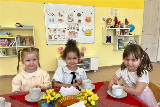 Витаминный заряд: польза чая с лимоном
