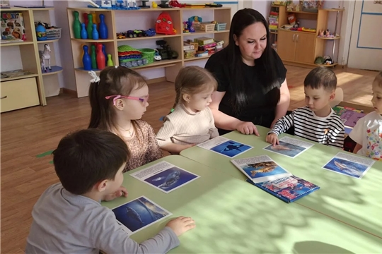 Тематическая неделя «В царстве Нептуна» открыла перед малышами группы «Радуга» удивительный мир морских глубин. 