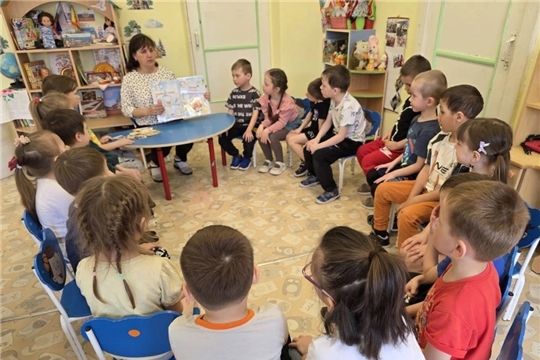 Познавательные занятия с использованием лэбука “Пасха“.