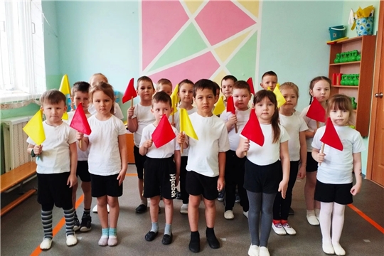 Спортивная эстафета "Встречаем праздник Первомай". 