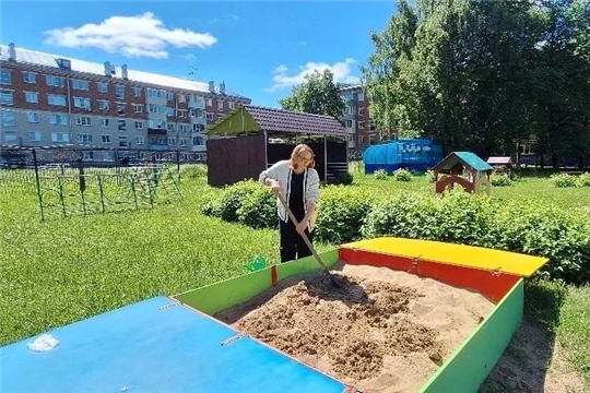 Утренний осмотр прогулочных участков