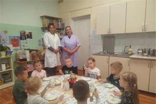 Административно-родительский контроль  во время приема пищи