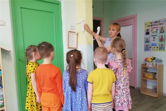 Безопасность прежде всего: в детском саду прошла беседа «Разговор по домофону»