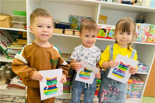 ДПУ "Творческая палитра" продолжает активно работать