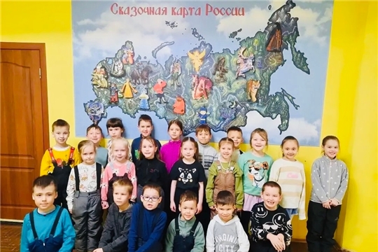 Экскурсия в библиотеку: изучаем культурное наследие через "Сказочную карту России"