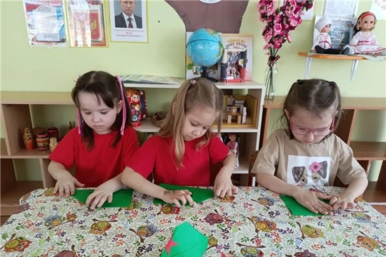 Мастер-класс: солдатская пилотка в технике оригами