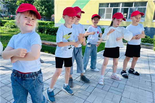 Лето в нашем саду – это настоящий фейерверк эмоций! 