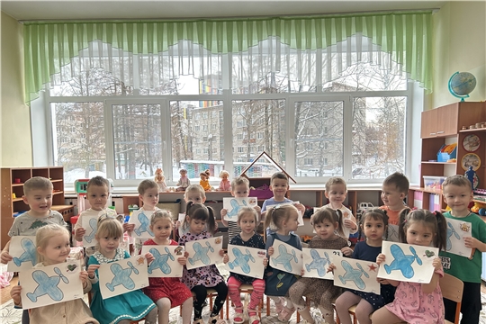 «Самолёты летят»