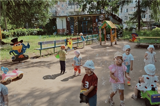 Мыльные пузыри.