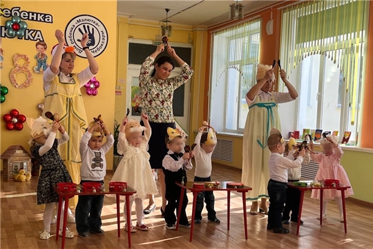 К празднику 8 Марта