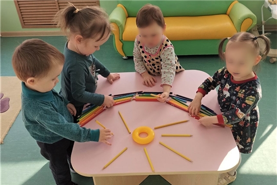 В День цветных карандашей