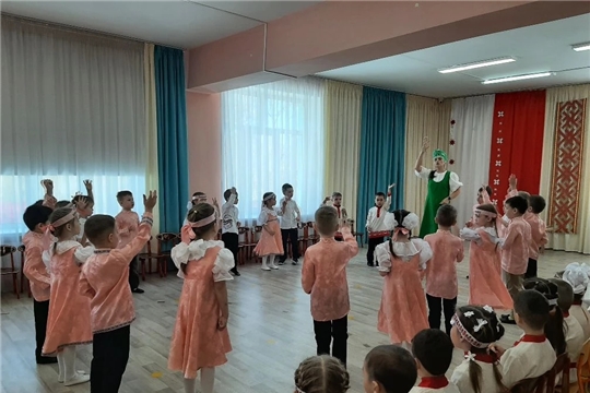 Утренник «Мы — ребята-волгарята!»