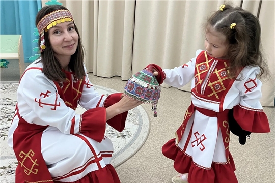 Яркий этно-тренд - фоточеллендж «Моя семья в национальном костюме»!