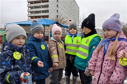 Засветись на дороге!