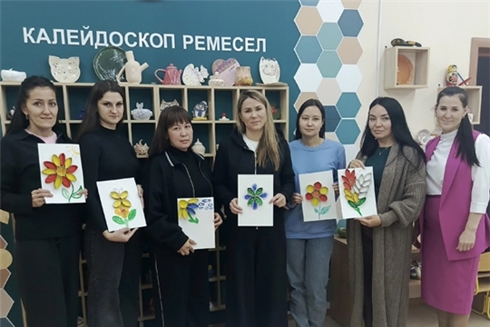 Творческая мастерская «Мамины руки и тепло Женского движения»